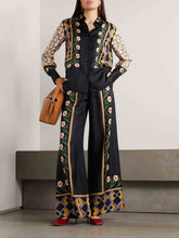 Pantalones anchos de cintura ajustada con estampado retro único